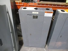 Square D Main Lug Circuit Breaker Panel NQOD442L225CUNL 208Y/120V 225A Max Used