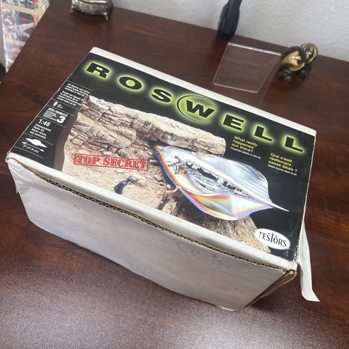 TESTORS Crash Scene Diorama ROSWELL UFO 1/48 Scale Open Box Resin Kit Rare