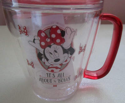 New Minnie Mouse Disney World Cup Mug w Lid Cover It's all about the bows 5''tall