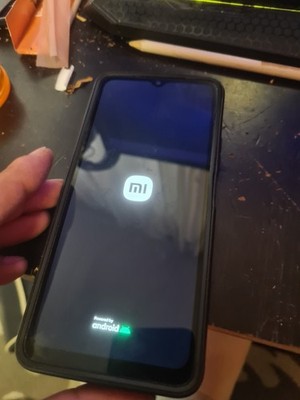 Xiaomi Redmi A3 Handy Dual-SIM Android 14 4G 3GB 128 GB Schwarz