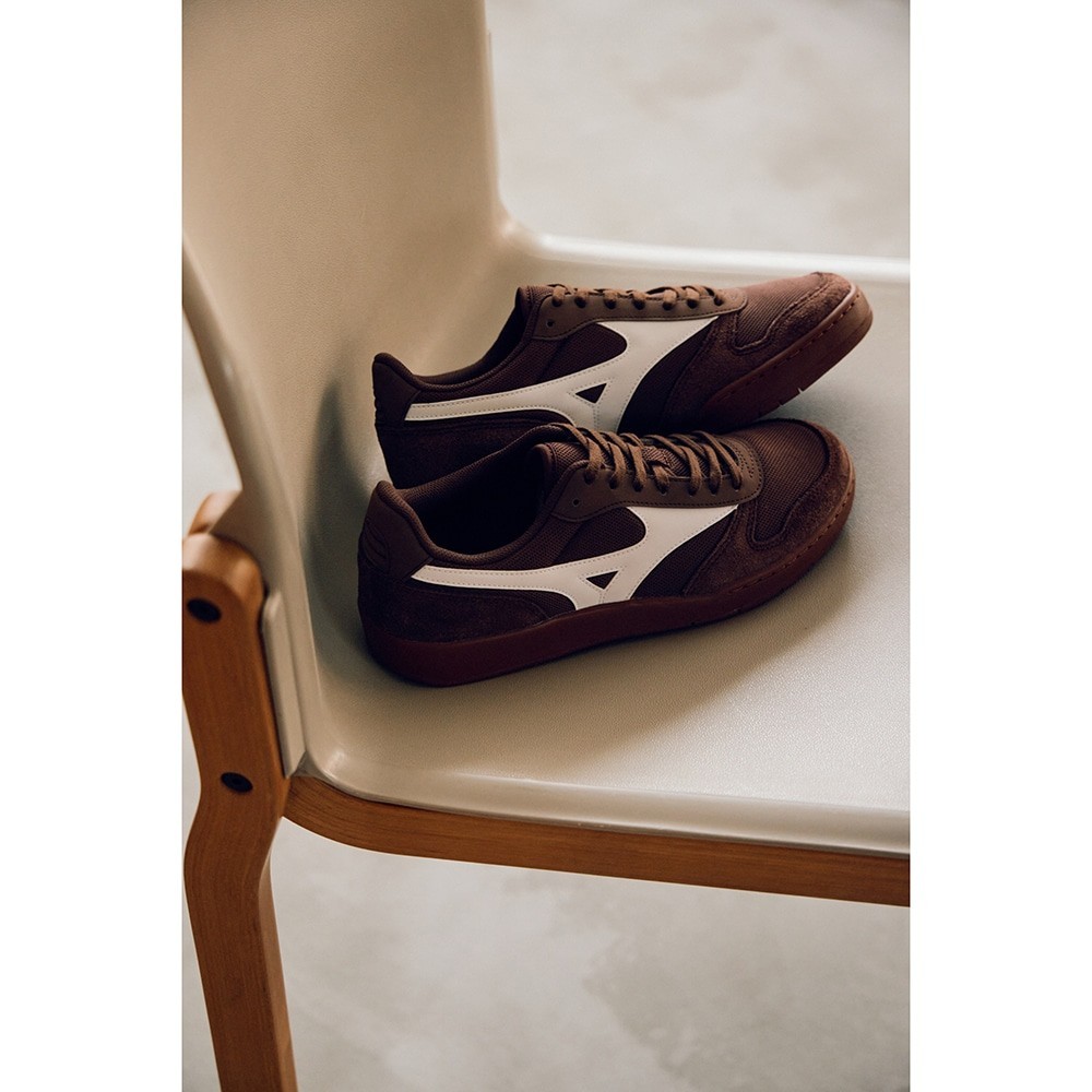 MIZUNO CITY WIND D1GA2564 05 Brown White Width 2E Lifestyle Shoes