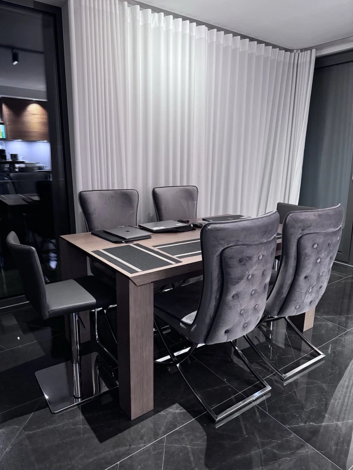 Luxuriöse Designer-Esszimmerstühle (4 Stühle) - Bild 2 von 3