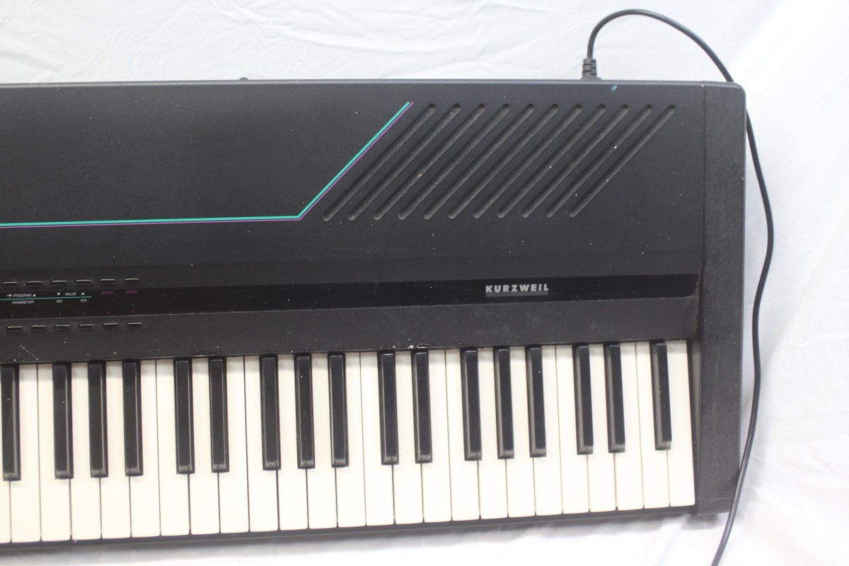 Rare KURZWEIL K1000 Keyboard Synthesizer tested good 76 key 1980s