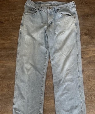 Wrangler Regular Fit Light Blue Denim Jeans Straight Style Pockets Button