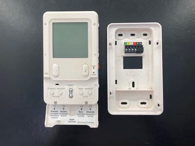 Carrier Infinity SYSTXCCUID01 Programmable Digital Thermostat for