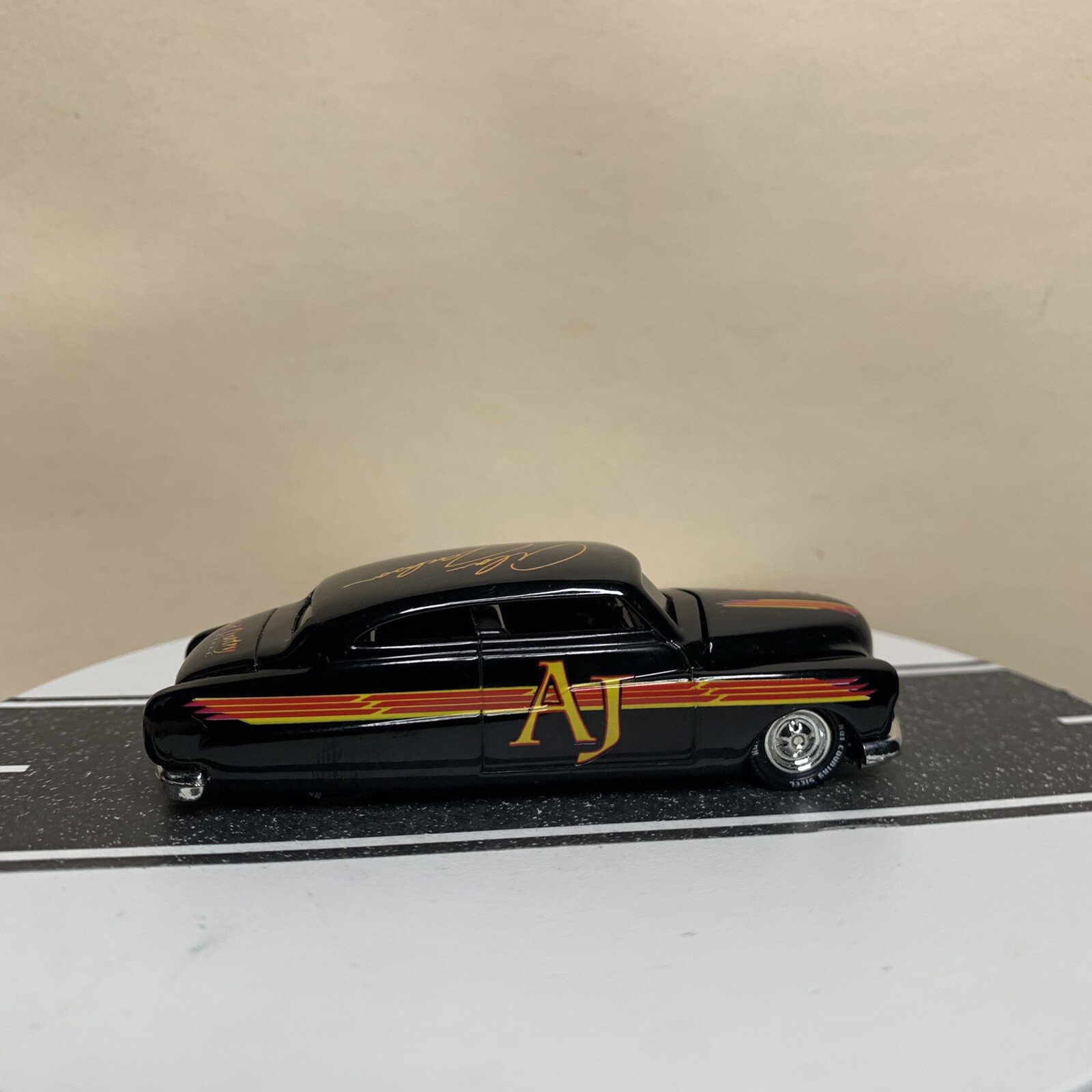 Racing Champions Hot Country Randy Travis 1949 Custom Mercury Coupe #26 1:64 NM