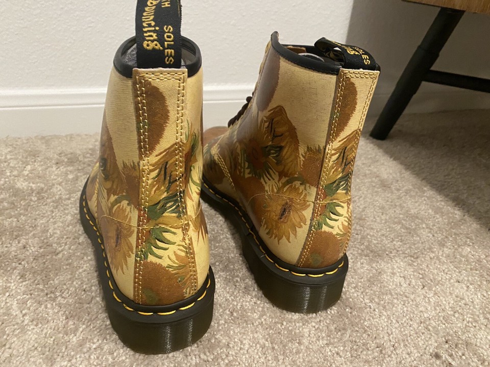 NWOT DOC Dr MARTENS 1460 NATIONAL GALLERY ART VAN GOGH SUNFLOWERS US