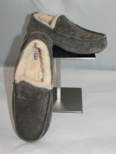 UGG Ascot Suede Shearling Lined Moccasin Slippers Men's Sz 7M 5775 NEW