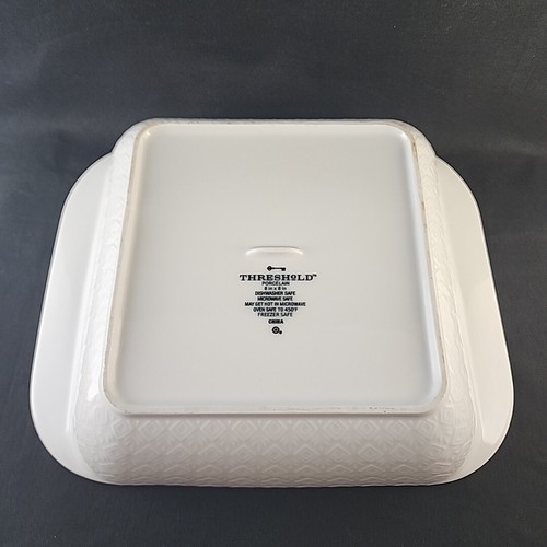 Threshold White Porcelain Casserole Dish 8" x 8" Microwave / Dishwasher Safe - Picture 7 of 10