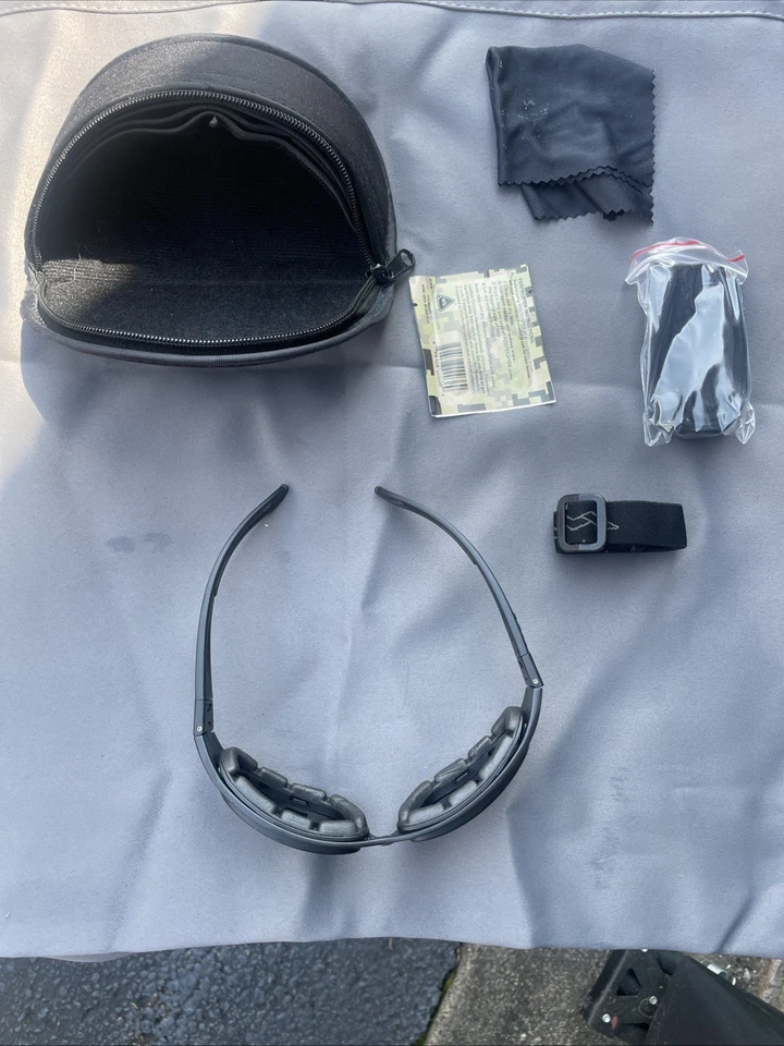 Gafas de seguridad Wiley X Z87-2 XL-1 negras con lentes adicionales y estuche Foto 3 de 4