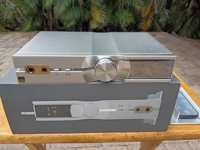 iFi NEO iDSD Ultra HD DAC + Headphone Amp -