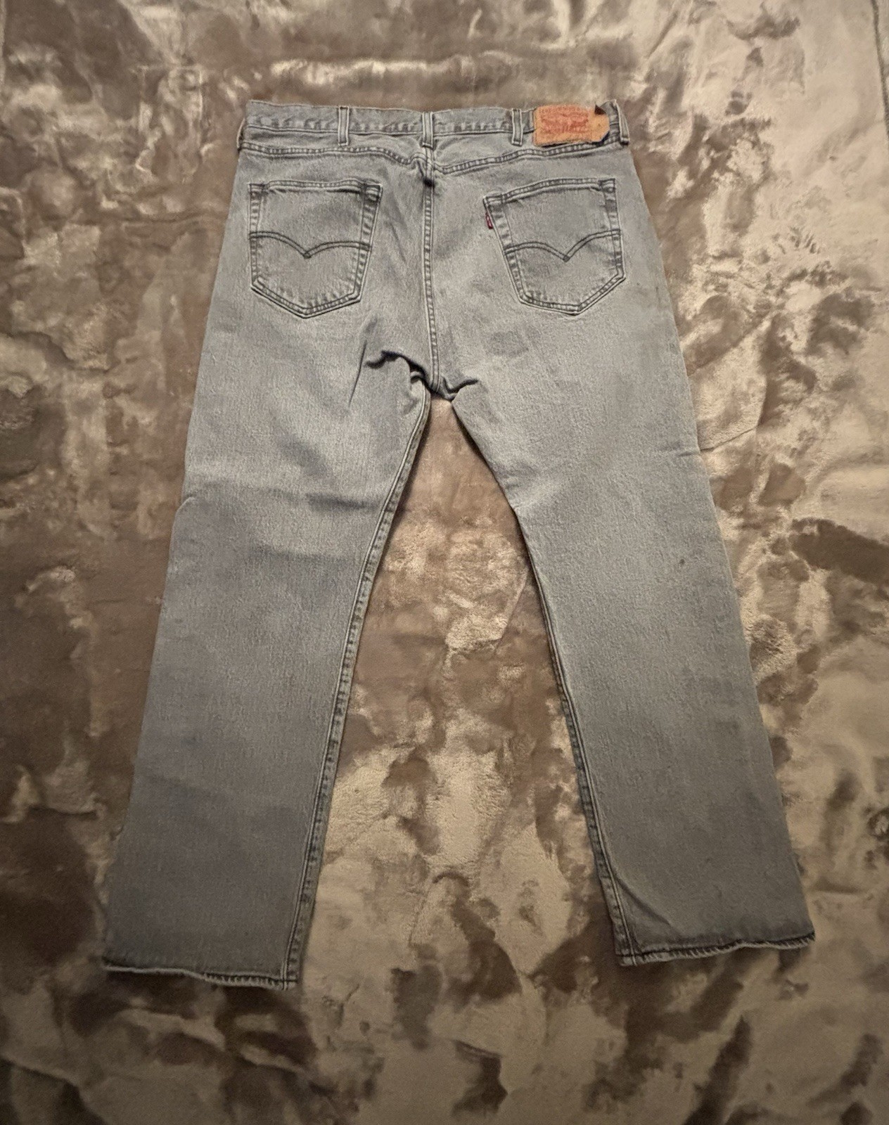 Levi's Jeans Men’s Size 38 Light Gray 501 Button Fly Relaxed Fit Jeans thumbnail 2