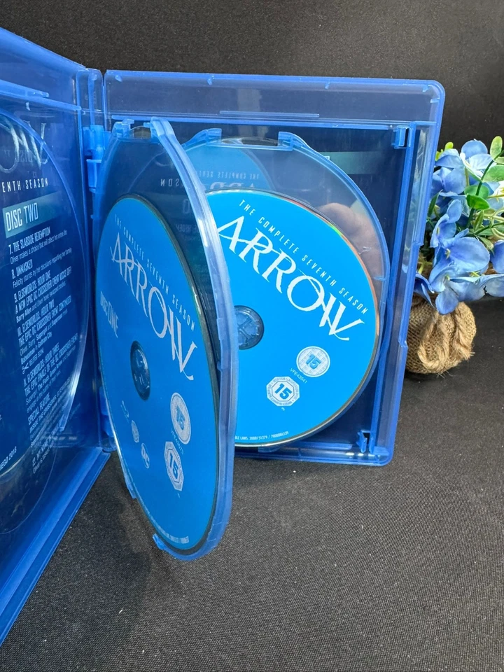 Arrow: The Complete Seventh Season Blu-ray (2019) Stephen Amell cert 15 4 discs - Image 4 of 4