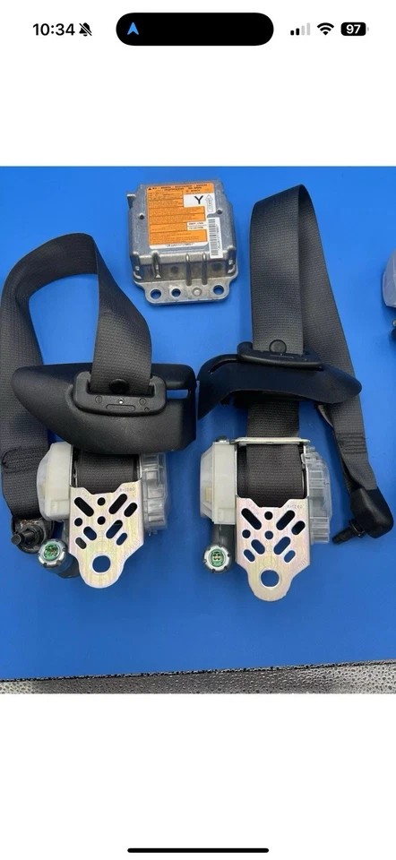 09-11 INFINITI G37 Convertible LH RH CINTURÓN DE SEGURIDAD DELANTERO Y TRASERO Cinturones de seguridad OEM Foto 2 de 4