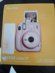 Fujifilm Instax Mini 11 Instant Camera - Blush Pink
