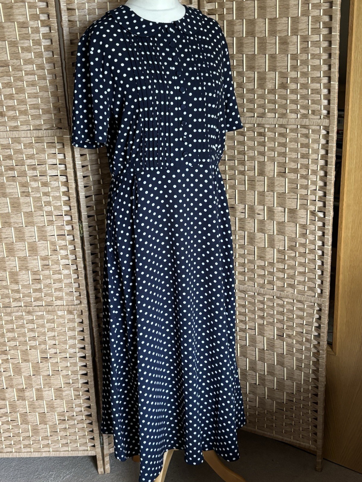 Picture 2 of 15