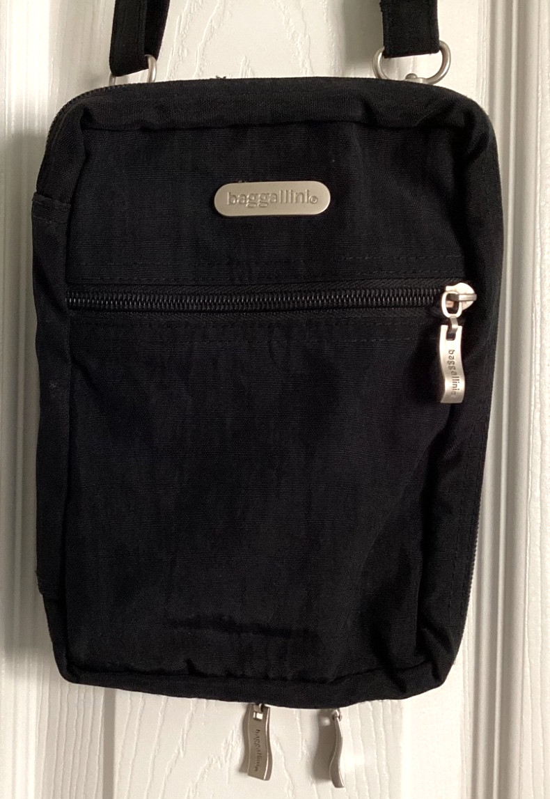 Baggallini Essential Black Convertable Crossbody … - image 6