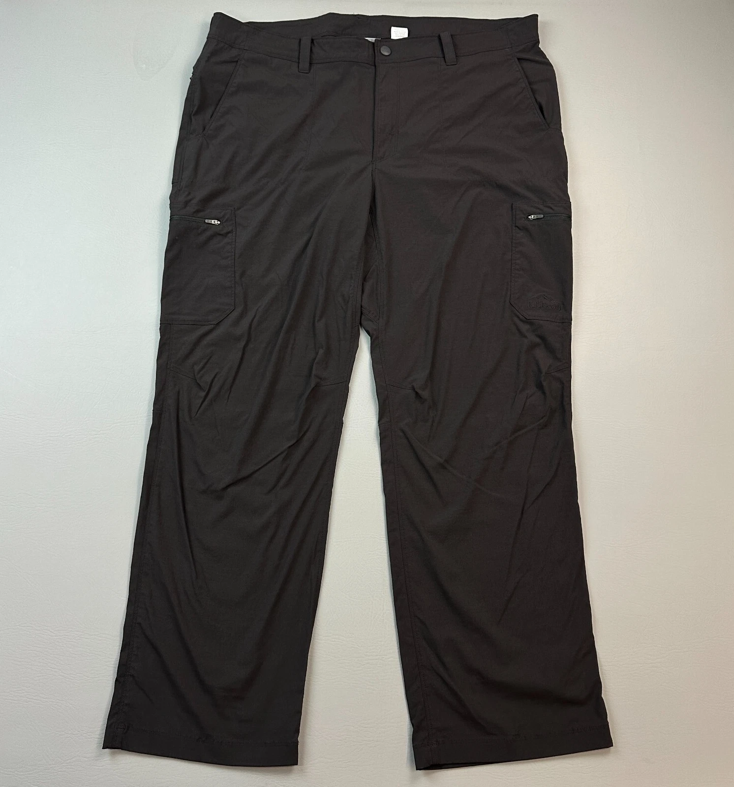 LL Bean Pants Mens 40x32 Black Nylon Stretch Cresta Water Resistant Cargo Hiking
Opens in a new wind