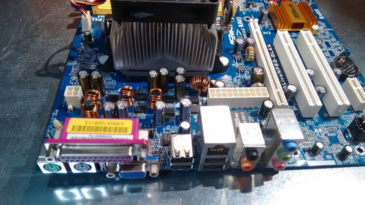 scheda madre Asrock ALiveNF6G-GLAN socket AM2 +CPU AMD Athlon5600+ X2