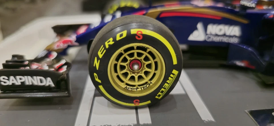 F1 Toro Rosso Str10 Australian Gp 2015 Max Verstappen 1:18 Minichamps - Image 4 of 4