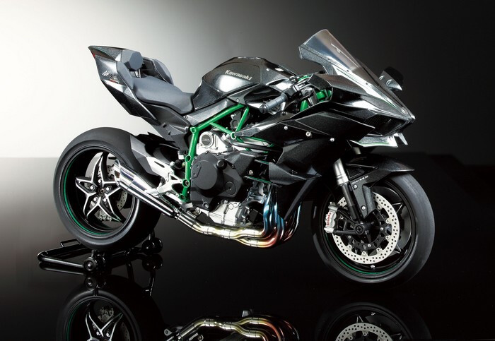 TAMIYA Kawasaki Ninja H2R. 1/12 完成品 Tamiya 1/12 Motorcycle Series No.131 Kawasaki Ninja H2R