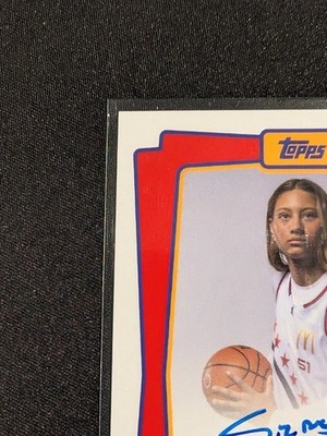 SIENNA BETTS 2025-26 TOPPS CHROME MCDONALD'S Auto Inscription 1 Of