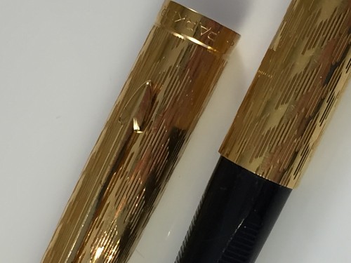 Vintage Parker 75 Fountain Pen - Gold Plated 20u Flamme 14K gold M Nib, box - Picture 9 of 18