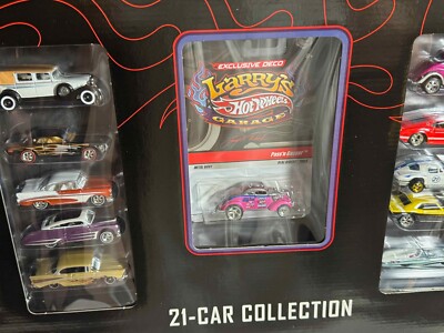 Hot Wheels Larrys Garage 21 car set 2009 Factory Sealed Pink