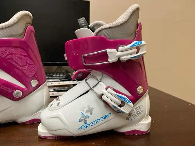 NORDICA LITTLE BELLE 3 DOWNHILL SKI BOOTS SIZE 200 215 255 MM