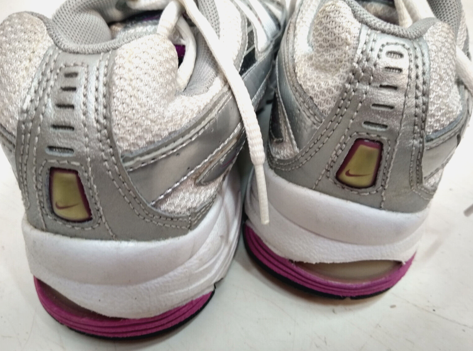 SAOLA NIKE AIR Sneakers Atletiche Bianco Grigio Marrone Taglia 8 318183 101