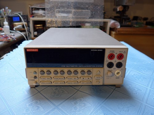 Keithley 2700 6-1/2 Digital Multimeter mit 7700 Datenerfassungssystem