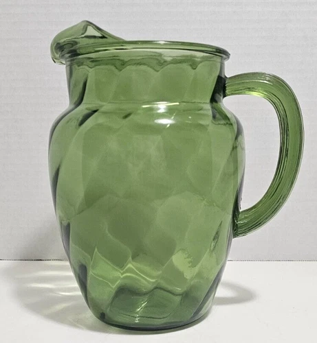 vtg 9” Anchor Hocking Avocado Green glass pitcher Swirl design