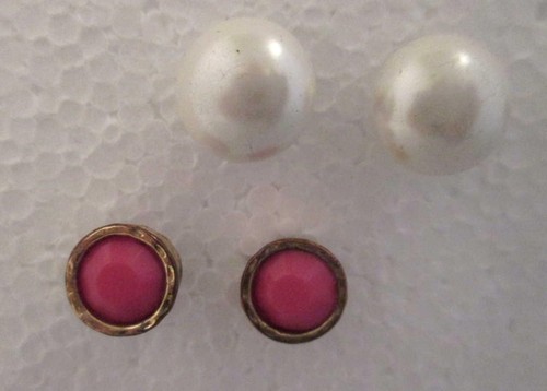 Lot of 4 Pair Stud Earrings Faux Pearl Blue Rhinestone Blue Bead Pink & Gold - Picture 4 of 4