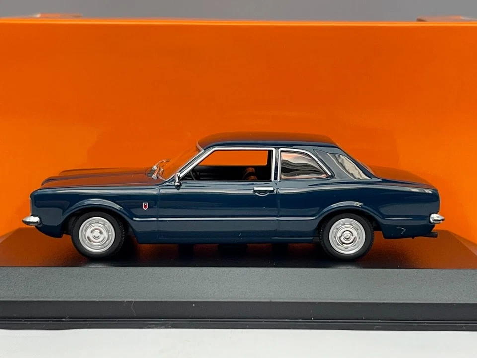 Ford Taunus 1970 - azul oscuro - coche modelo fundido a presión 1/43 Maxichamps Minichamps Foto 3 de 4