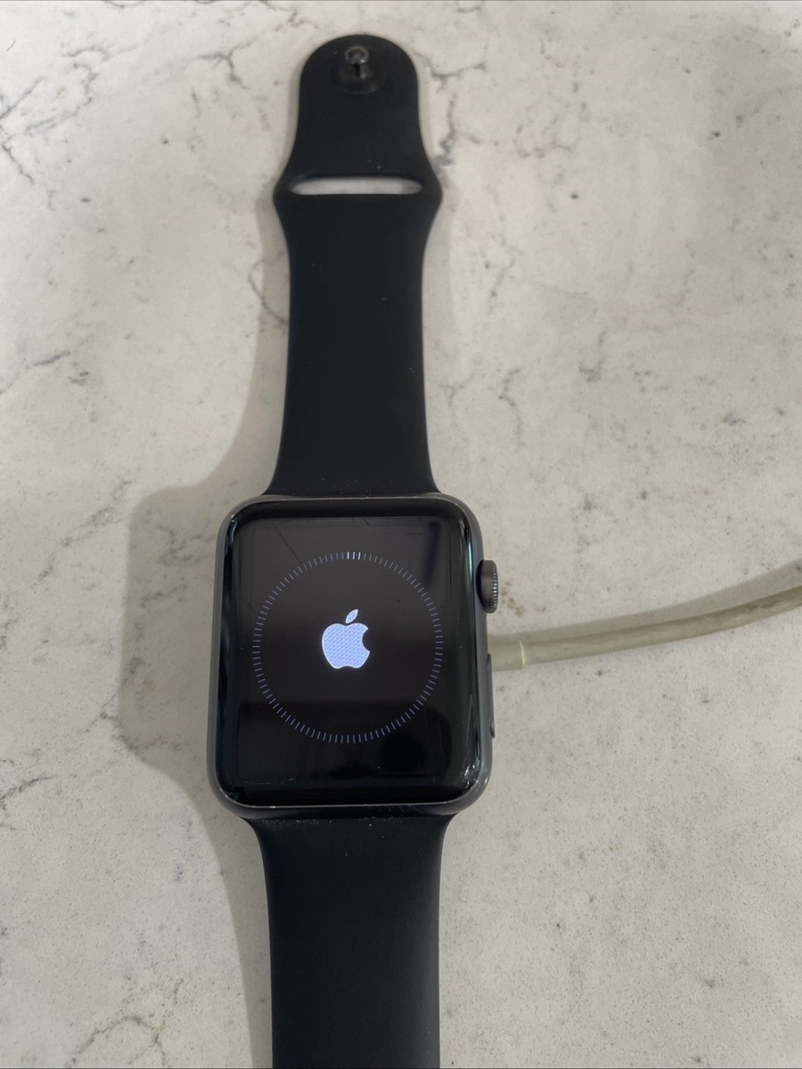 Apple Watch 1st Generation 42mm 7000 Series Black - Factory Reset