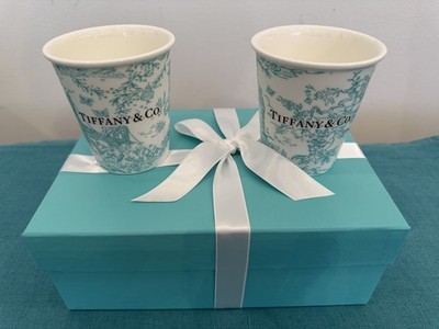 2 Tiffany & Co.Toile Fine Bone China Weiß Kaffeetasse Paar Landmark New York
