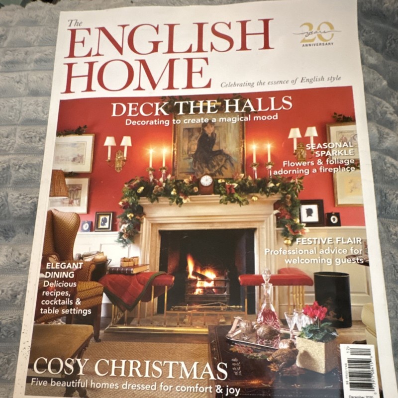 The English Home December 2010 Illustrated Christmas Home Decor (Trunk)