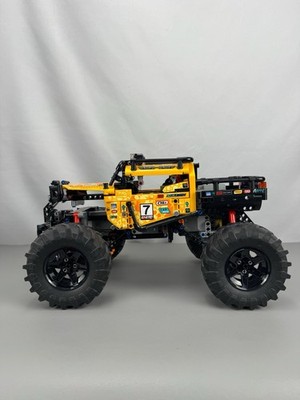 LEGO TECHNIC: 4X4 X-treme Off-Roader (42099)