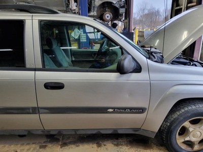 (LOCAL PICKUP ONLY) Passenger Front Door Fits 02-04 TRAILBLAZER 544474