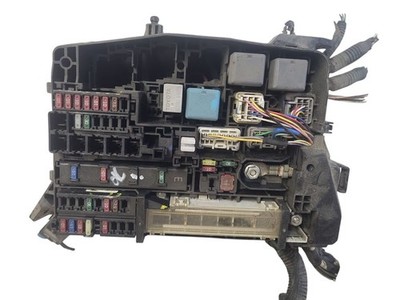 Toyota Auris 150 2008 Diesel Sicherungskasten komplett 7233r0a2 JUT212807