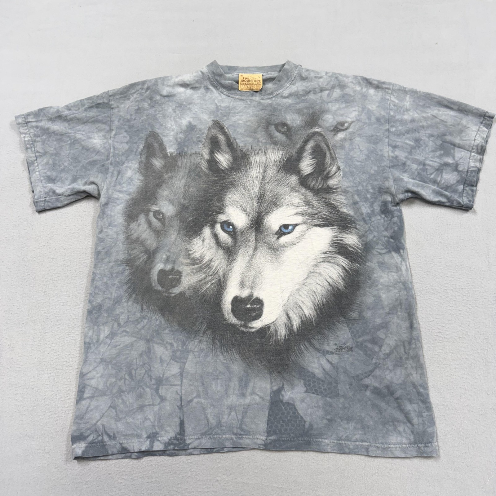 The Mountain Shirt Mens Large Gray Wolf Pack Graphic Tee Tie Dye Animal Nature
