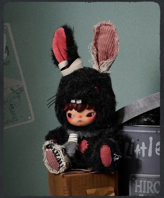 Hirono Little Hare ぬいぐるみペンダント　（シークレット） Authentic Hirono Little hare Plush Doll Pendant Secret - Black | eBay