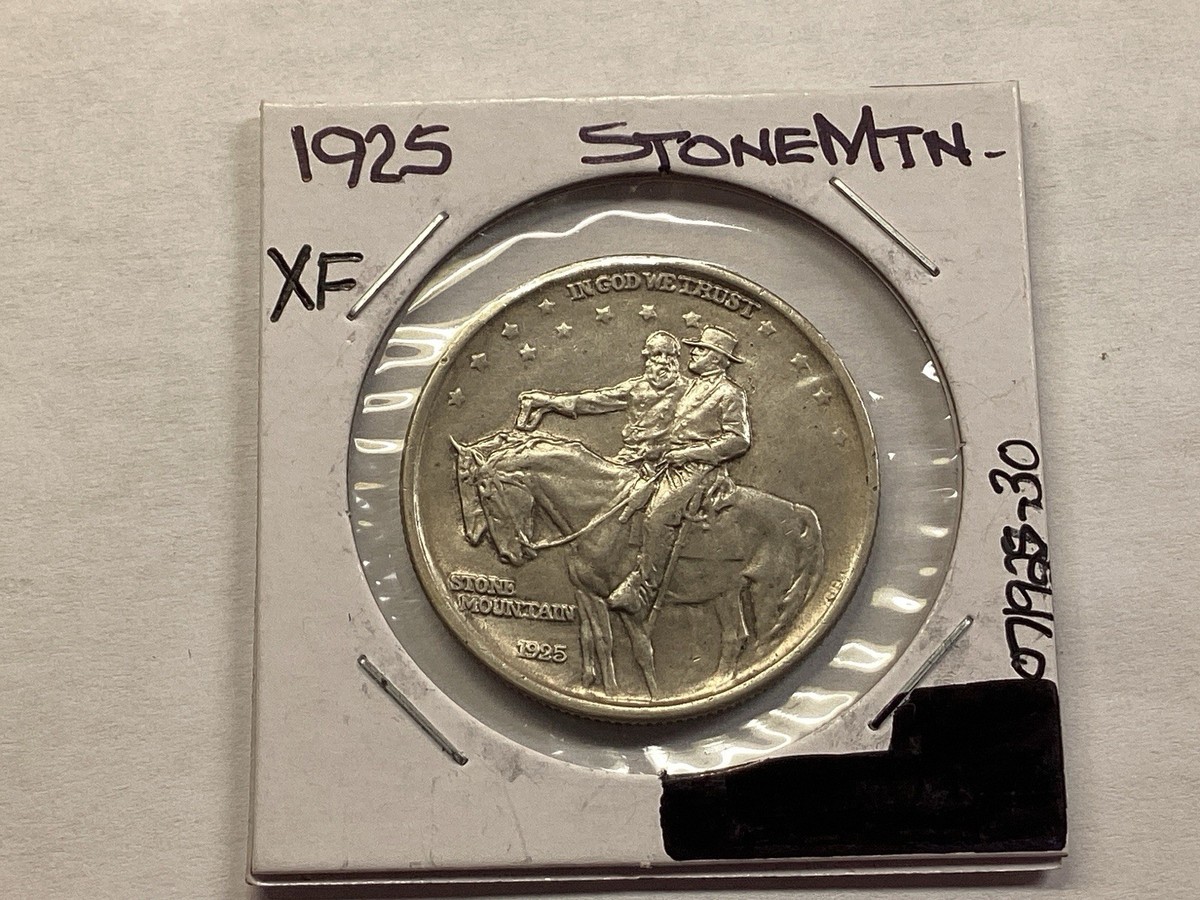 1925-Stone Mountain Commerative Silver Half Dollar-XF/AU