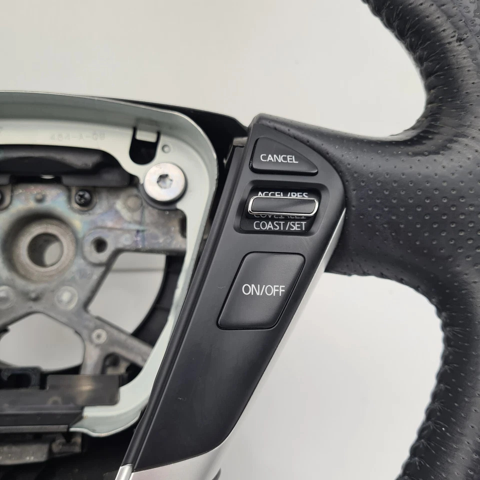 Nissan Maxima J32 Leather Steering Wheel 06/09-09/14 - image 2 of 4