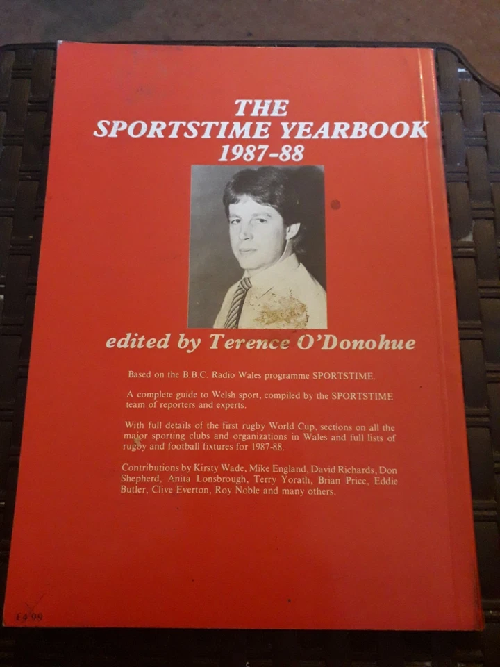 The BBC Radio Wales Sportstime Yearbook 1987/88 - Image 2 of 4
