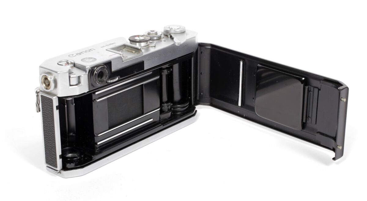 Canon L1 rangefinder 35mm camera with 50mm F1.8 lens #5786 Canon L1 rangefinder 35mm camera with 50mm F1.8 lens #5786