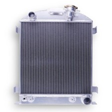3 Row Aluminum Radiator For 1932-1934 Ford Low-boy Chopped Hot Rod With Chevy V8