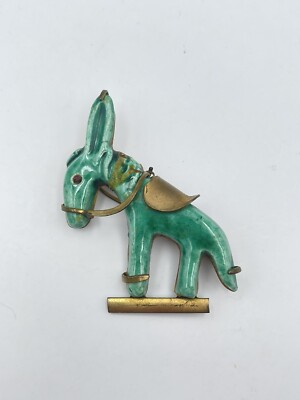 BROCHE VINTAGE LAPIN SKIEUR - EN PLASTIQUE PEINT - ZECHO SLOV
