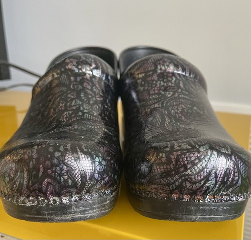 Dansko Professional Black Lace Clogs Women's 40 9.5 Iridescent Patent Leather - Picture 2 of 10