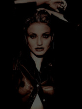 Cameron Diaz in an 11